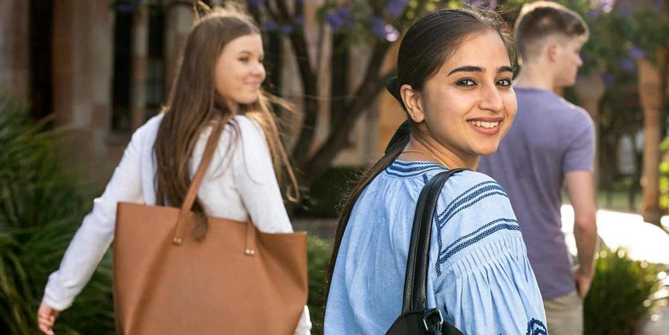 YAN同学被昆士兰大学录取 YAN同学被昆士兰大学录取